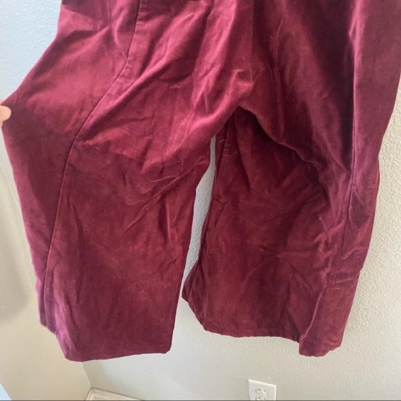 Code X Mode Burgundy red velvet wide leg cropped high waisted zip pants womens M - Picture 4 of 9